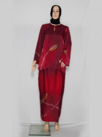 kebaya-labuh-lace-maroon-front